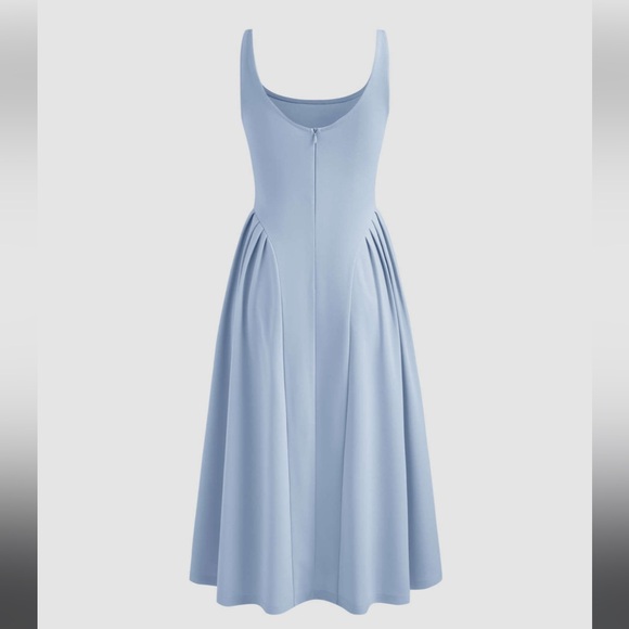 Elegant Blue Midi Dress - Picture 4 of 5